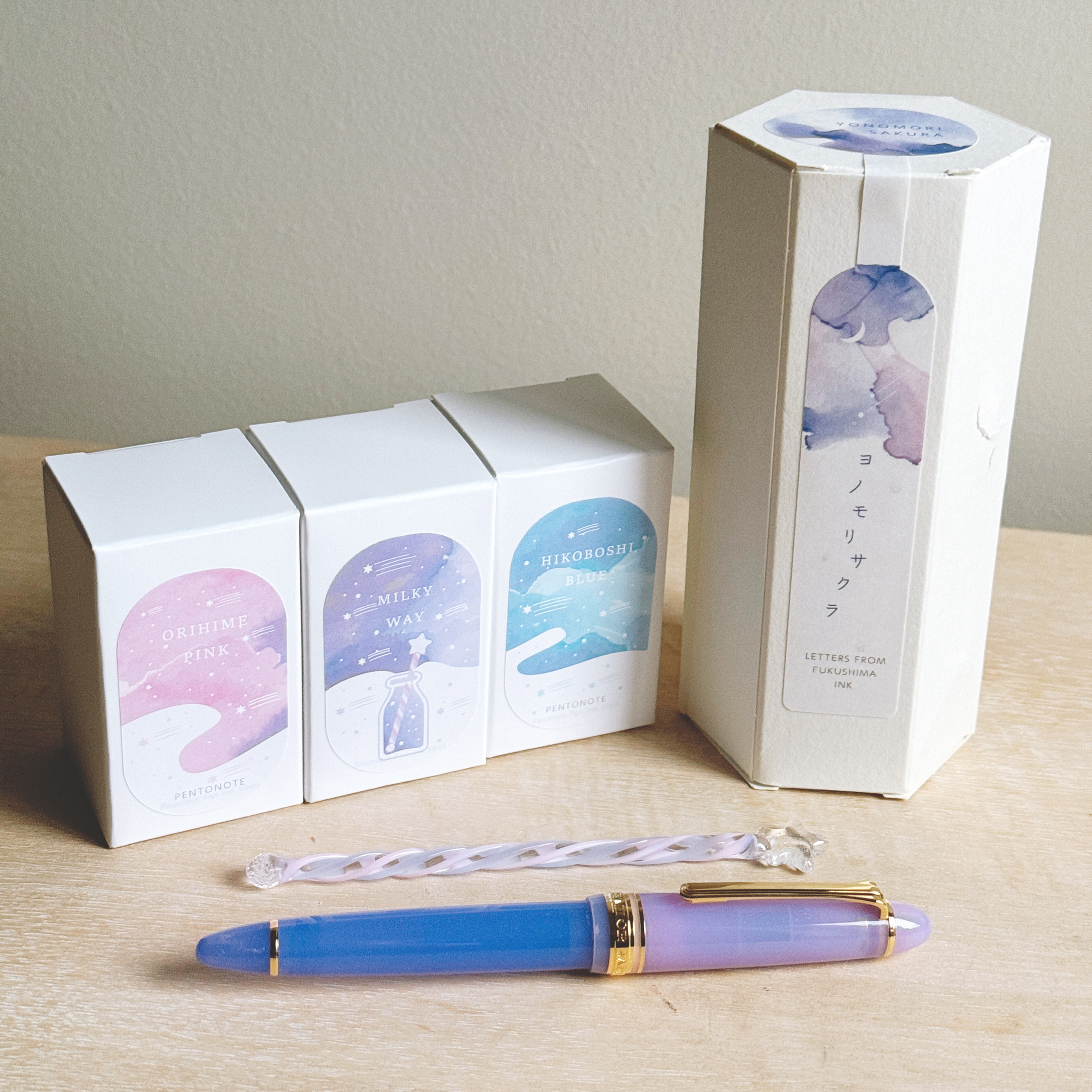 PENTONOTE Milky Way Glass Pen PENTONOTE Milky Way Glass Pen