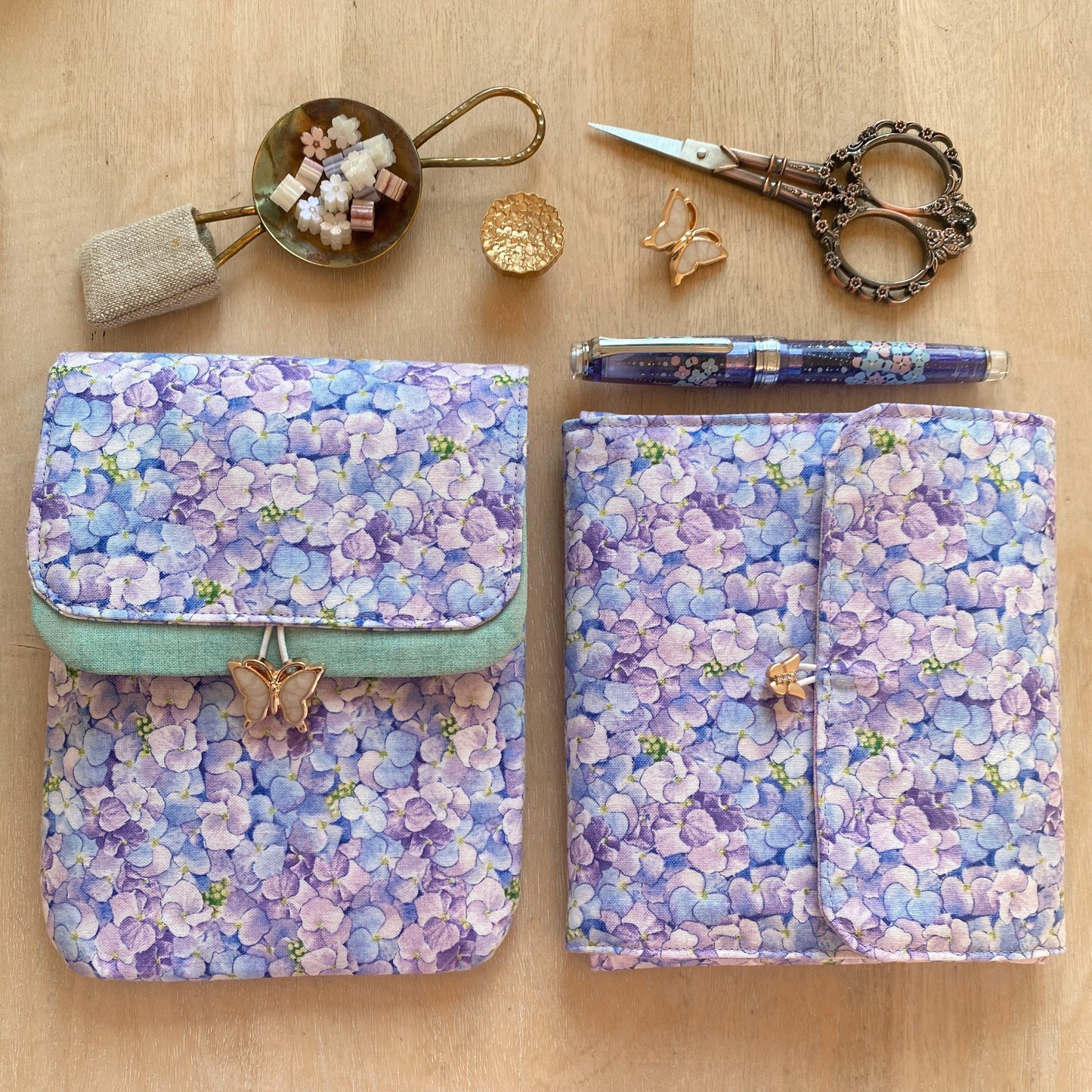 Handmade Endless Summer Hydrangeas Mini Pen Wrap