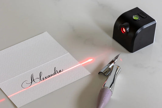Moblique Calligraphy Liner