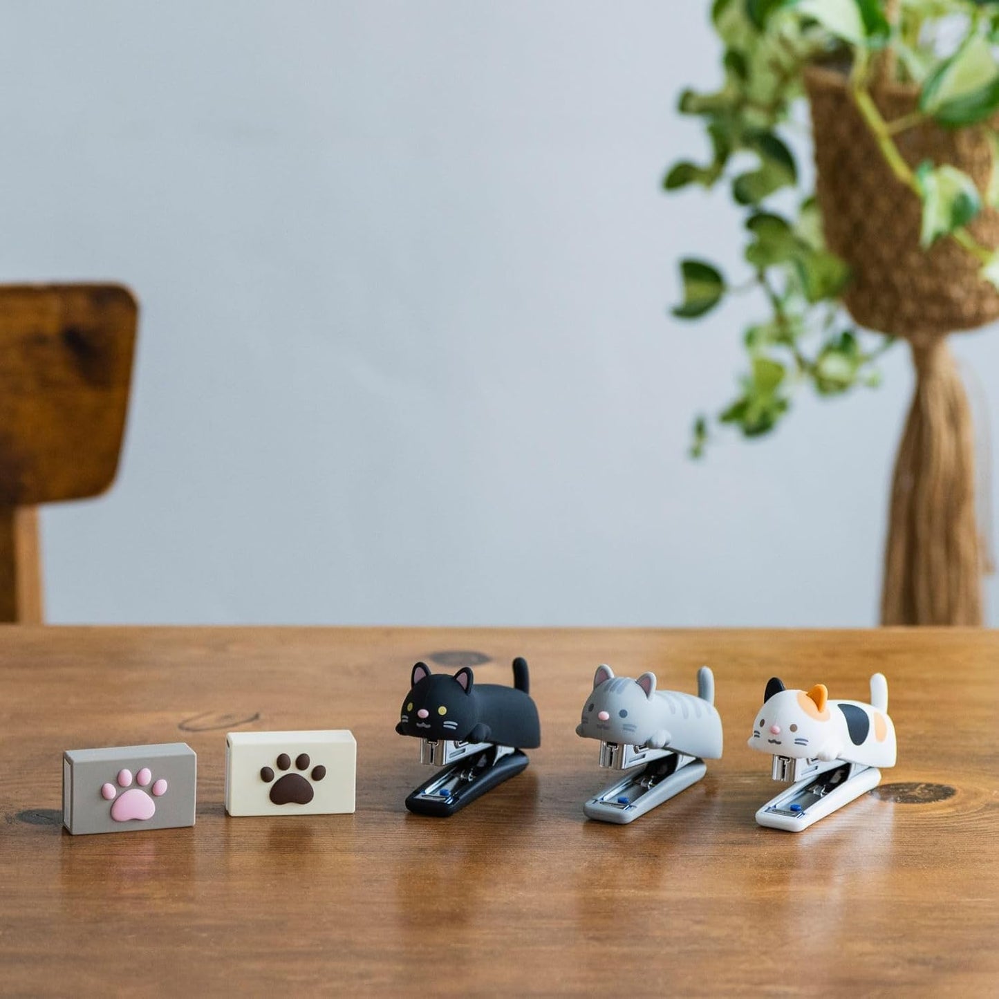 Cat silicone stapler