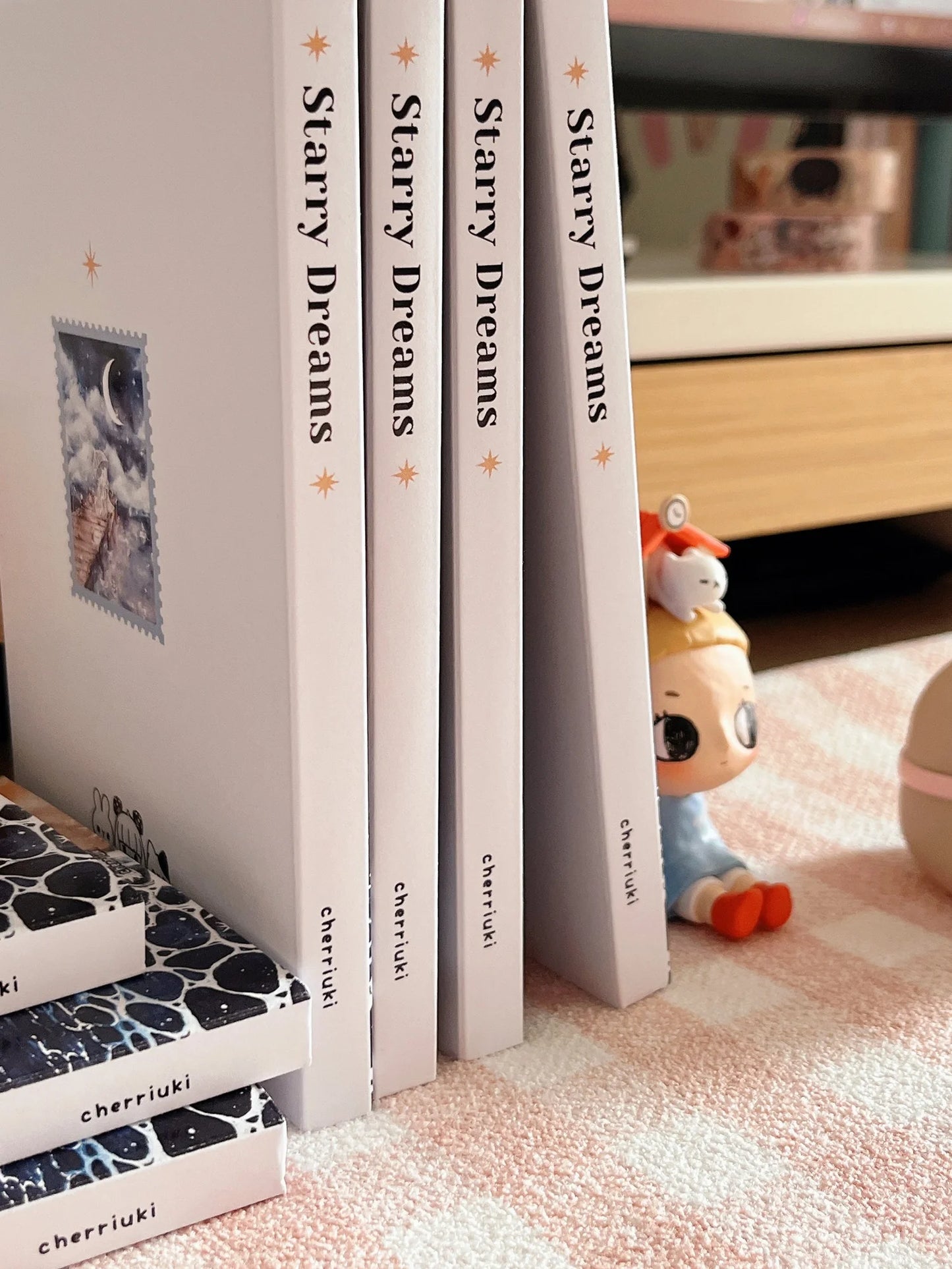 Starry Dreams: Postcard Book