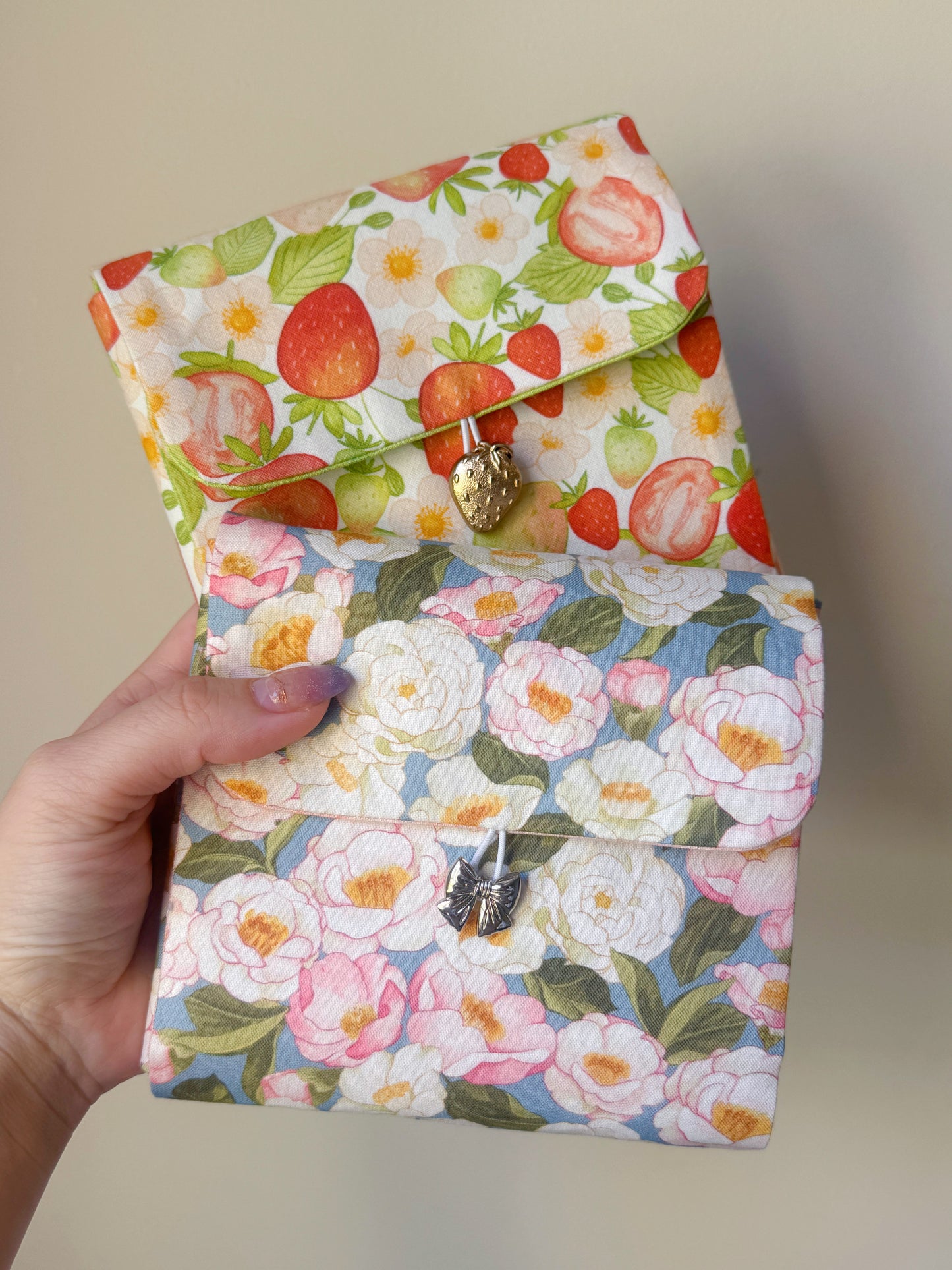 Handmade Camellia Grove Mini Pen Wrap