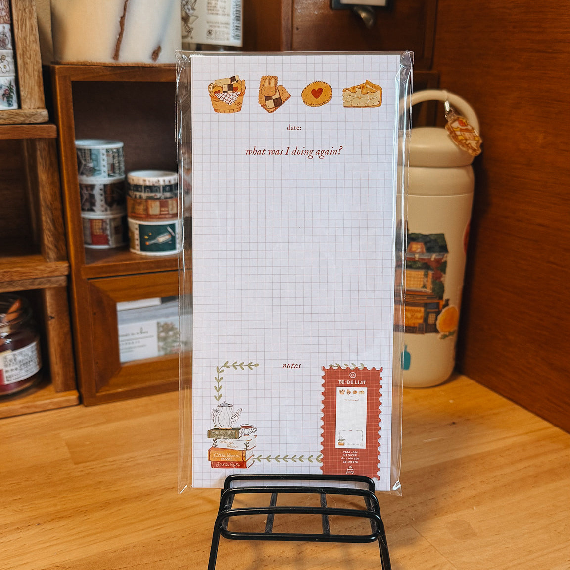 "What Was I Doing Again?" notepad illustrated by Australian artist The Calico Factory.

99x210mm / 100 gsm paper / 50 sheets