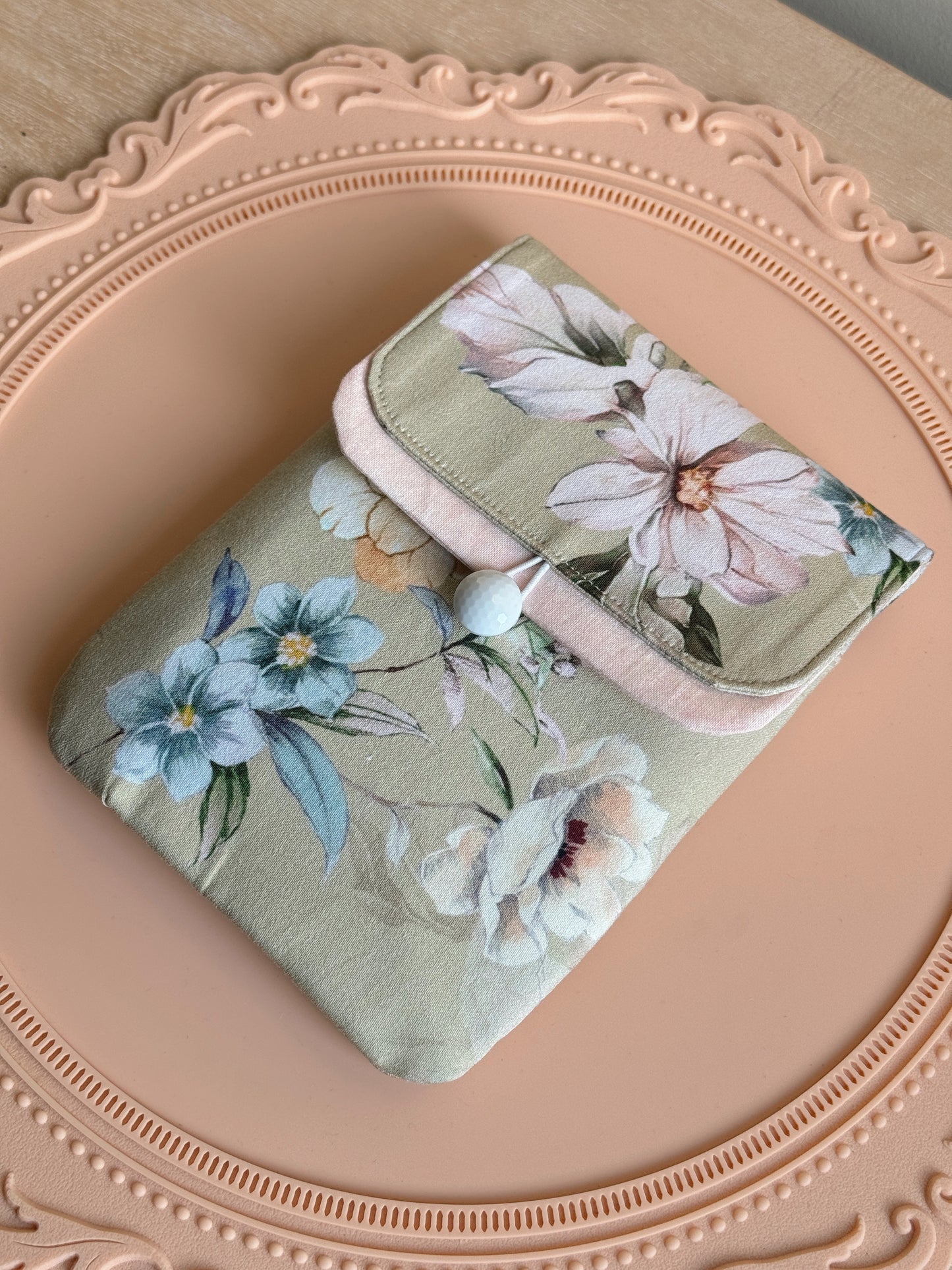 Handmade Beige Wildflowers 6 Slot Large Pen Case