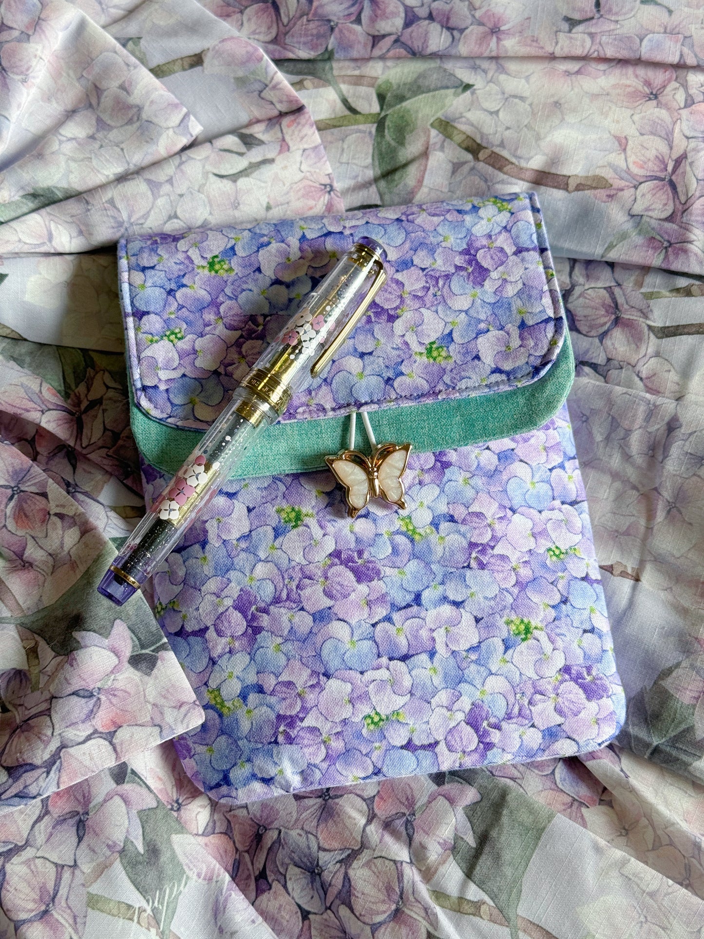 Handmade Endless Summer Hydrangeas 6 Slot Large Pen Case