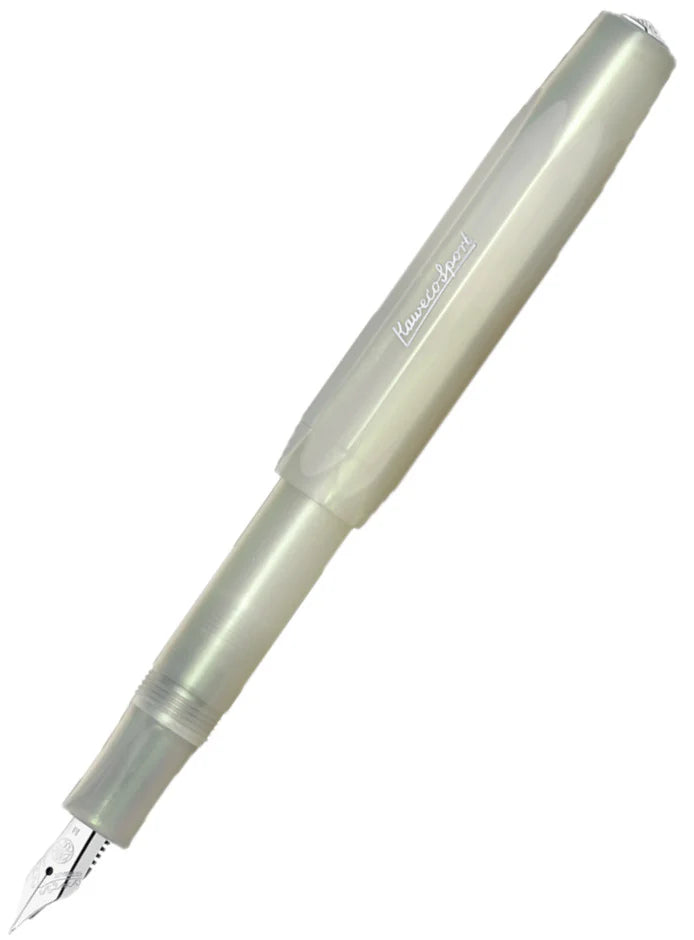 Lunar Sport Fountain Pen - Light Green