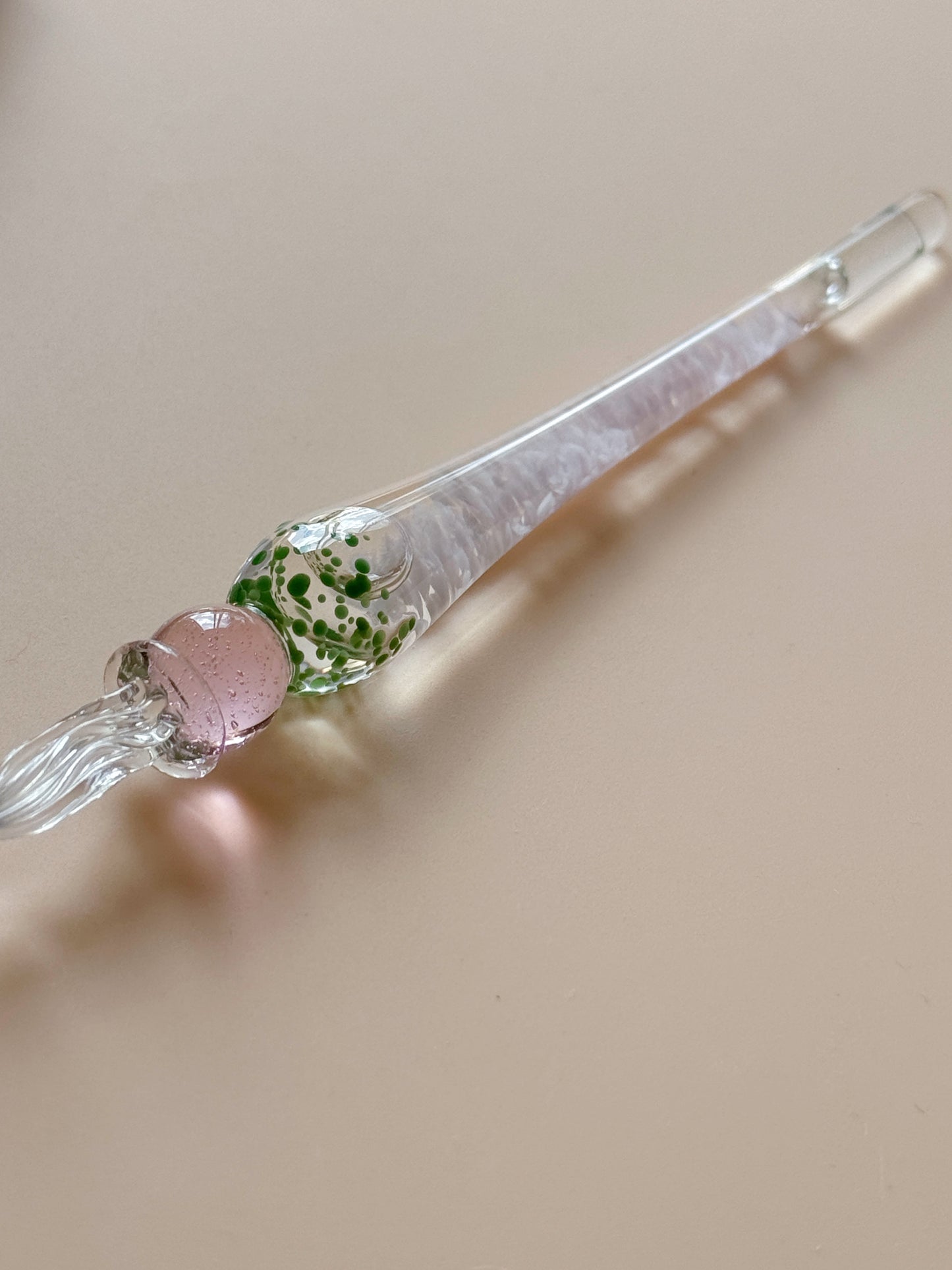 Kirakira Pink Glass Pen