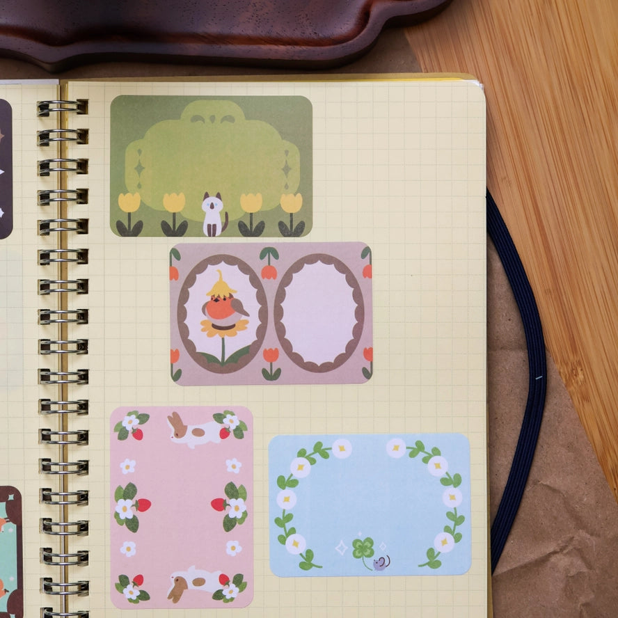 Retro Frames Paper Roll Labels