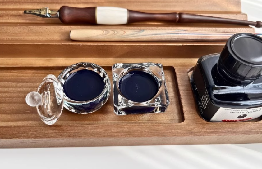 Mini Glass Inkwell With Cap - Round