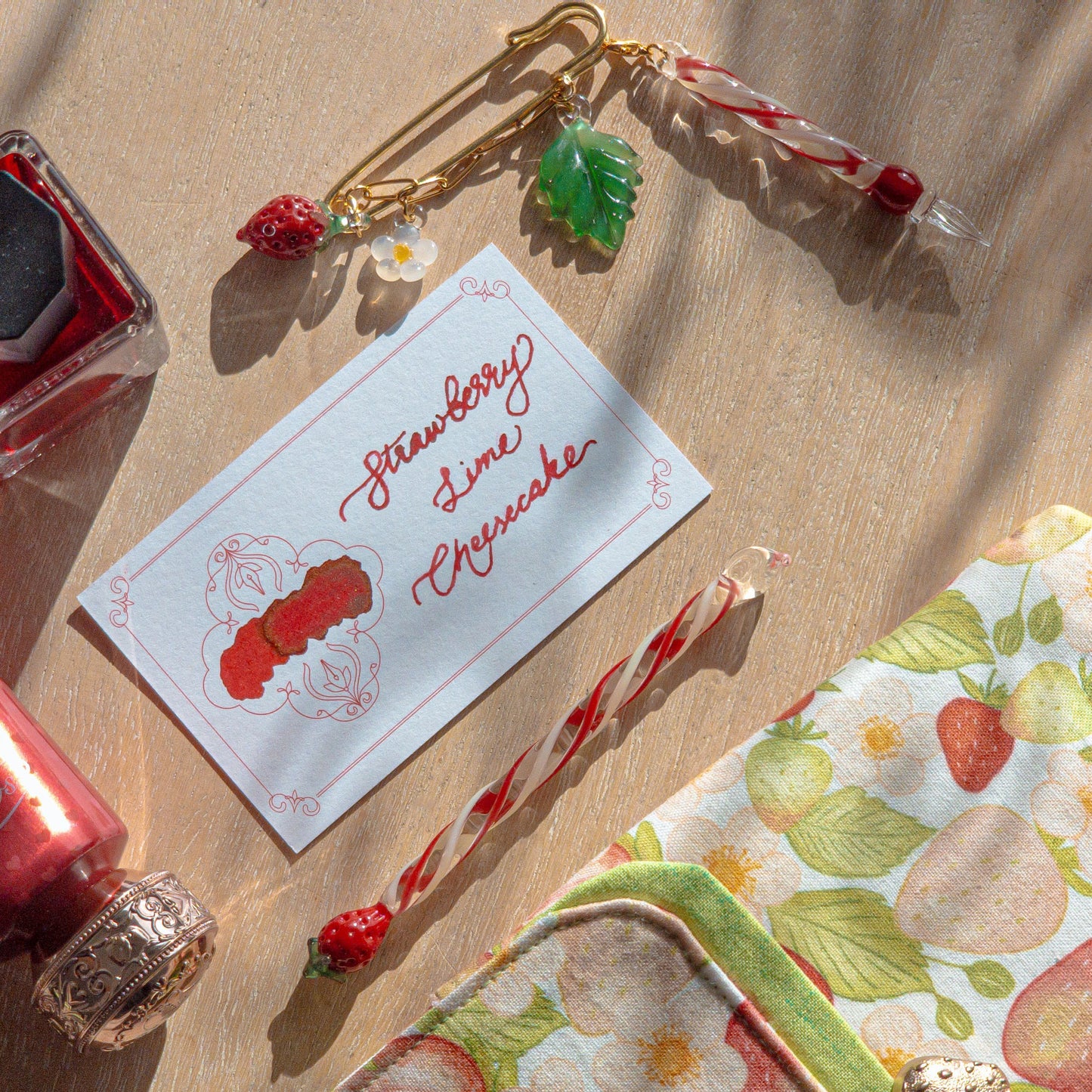 [Exclusive] Handmade Strawberry Glass Muddler