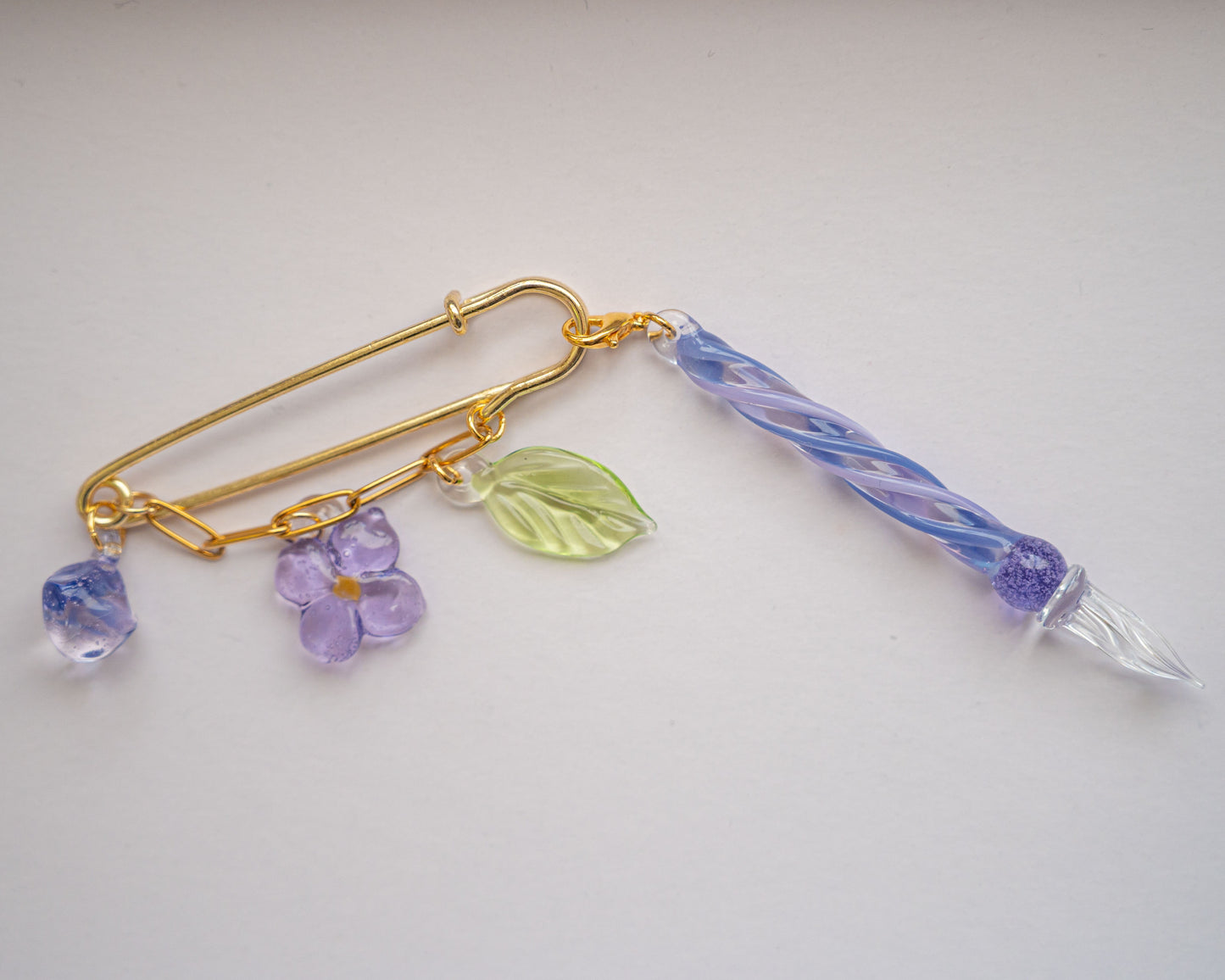 [Exclusive] Handmade Endless Summer Hydrangeas Mini Glass Pen Brooch