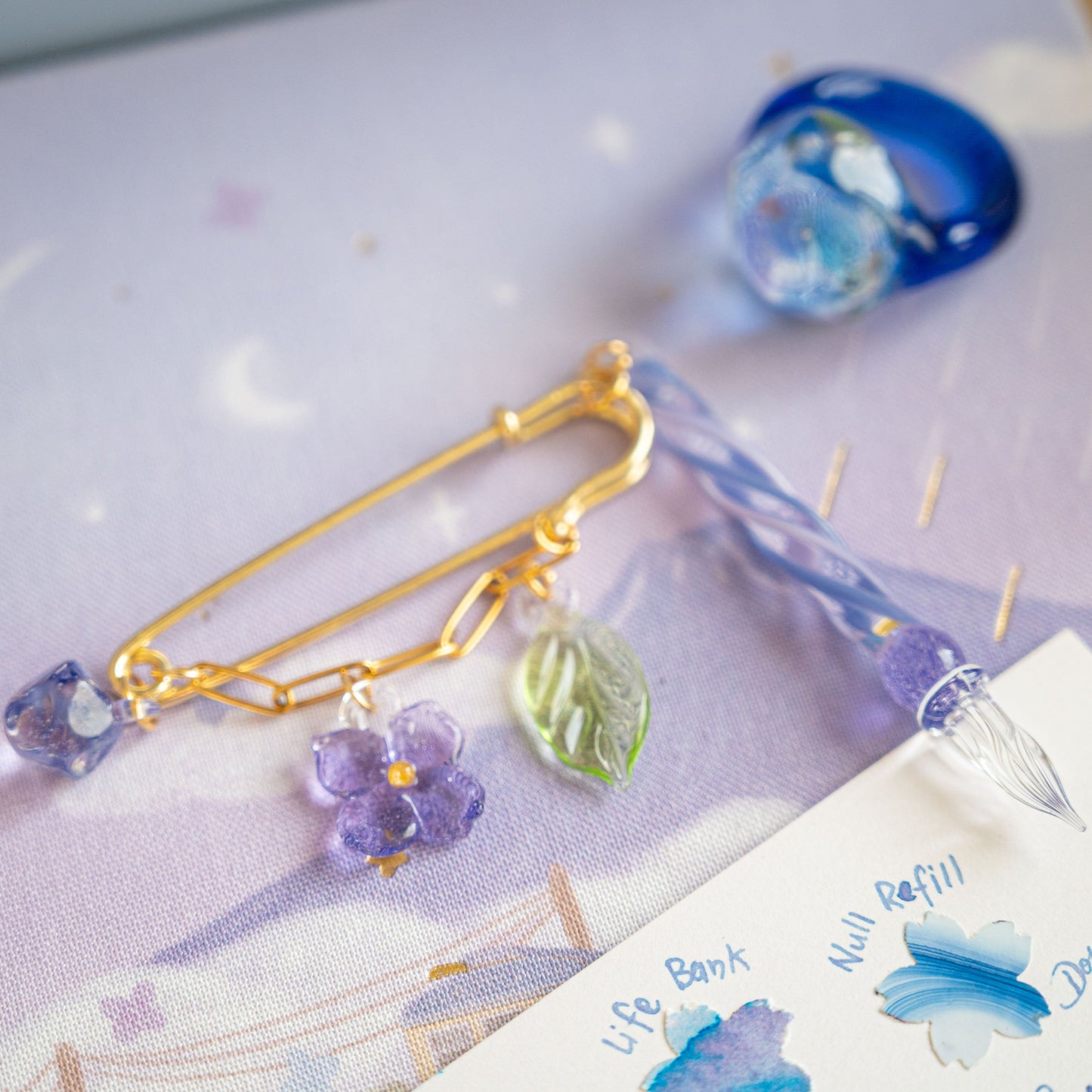 [Exclusive] Handmade Endless Summer Hydrangeas Mini Glass Pen Brooch