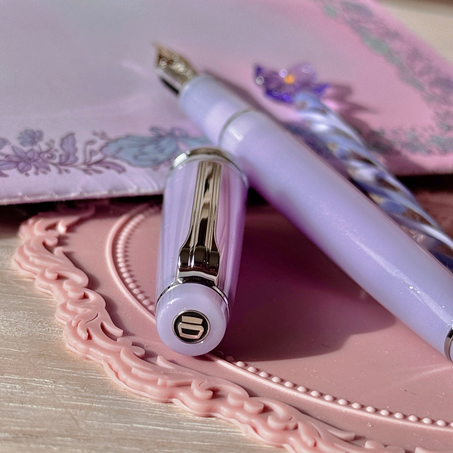 Nagasawa Onomatope Fountain Pen - Yura-yura