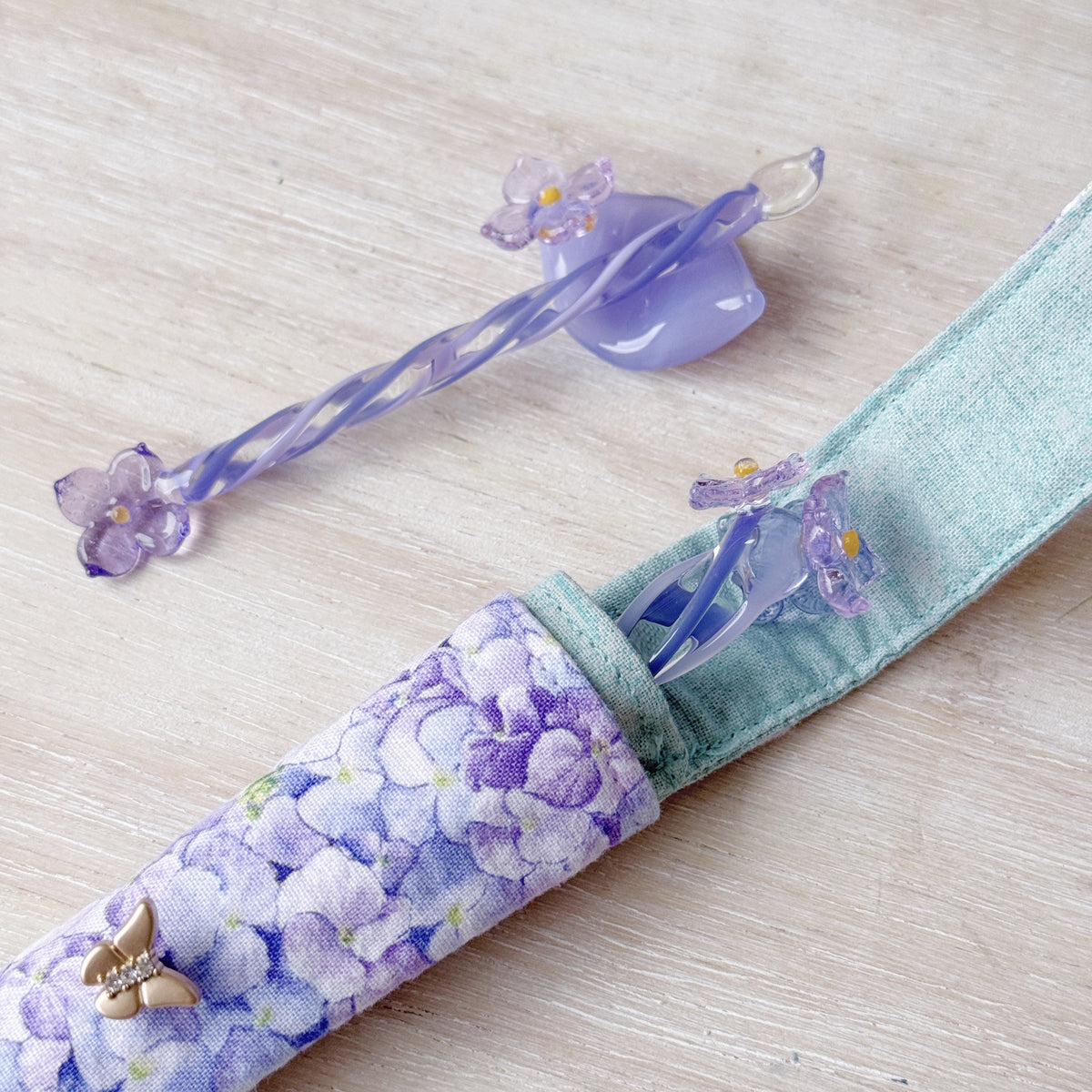 [Exclusive] Handmade Hydrangeas Glass Pen & Pen Rest