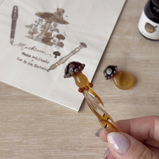 [Exclusive] Handmade Mushroom Glass Pen & Pen Rest