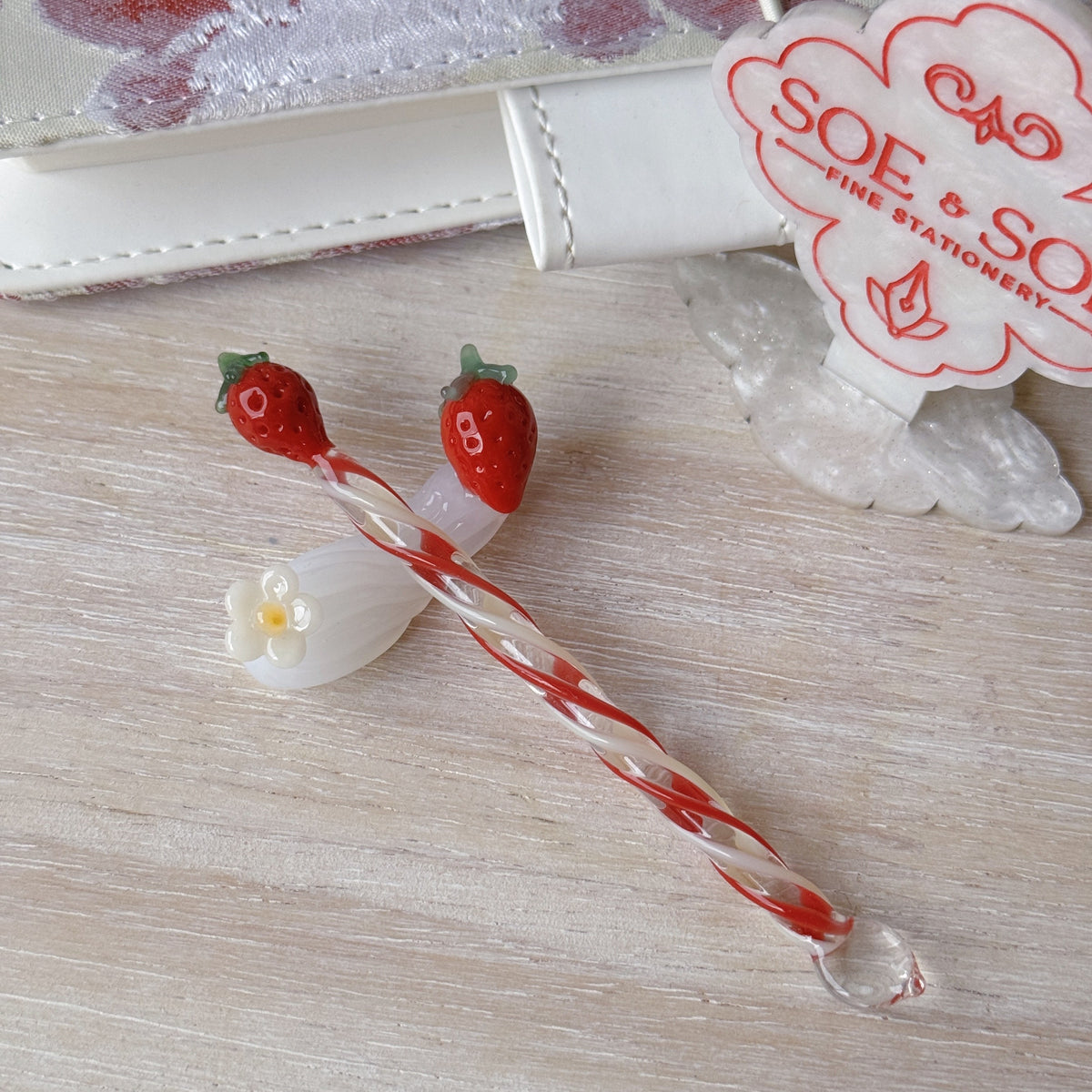 [Exclusive] Handmade Strawberry Glass Pen & Pen Rest