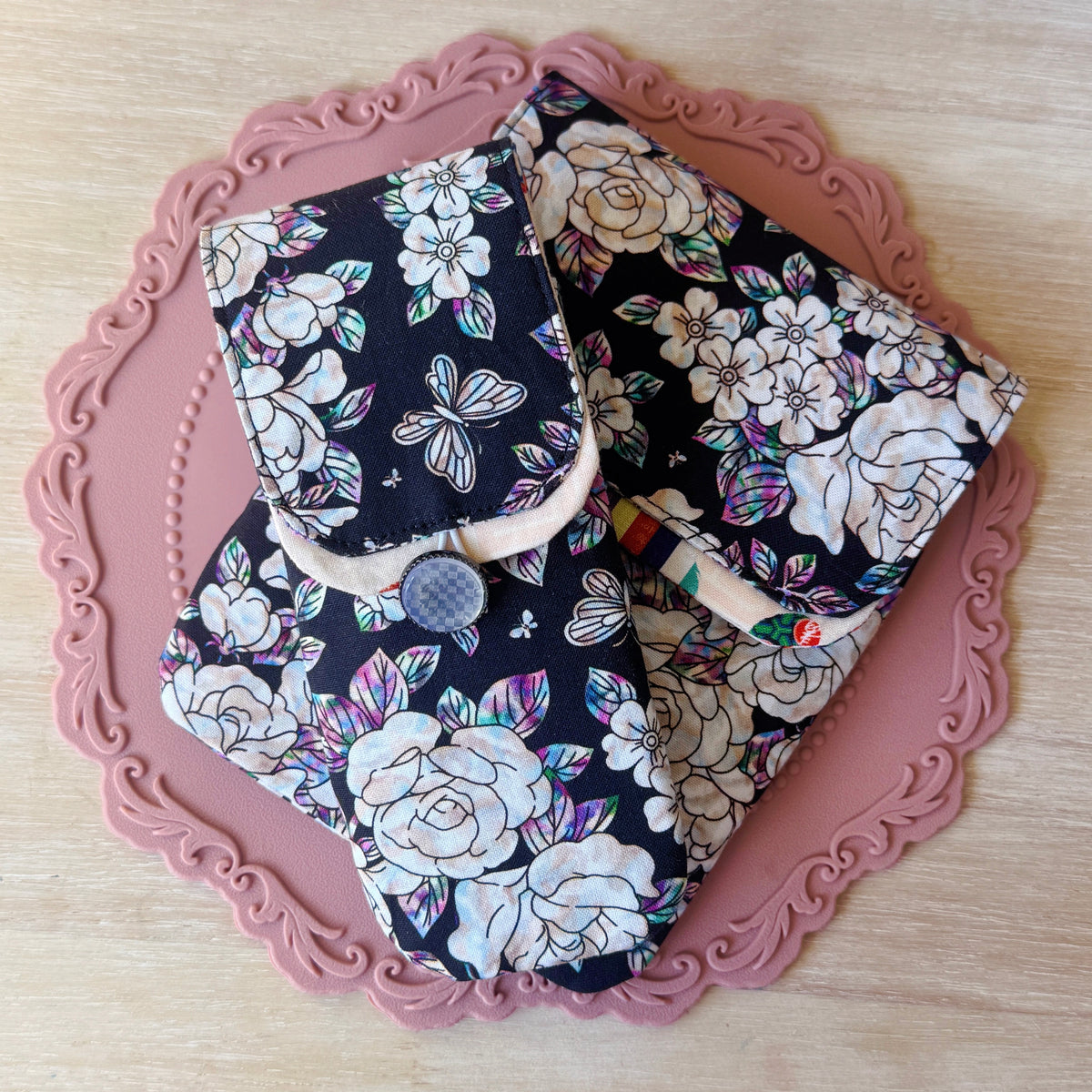 Handmade 3 Slot Raden Flower Pups Pen Case