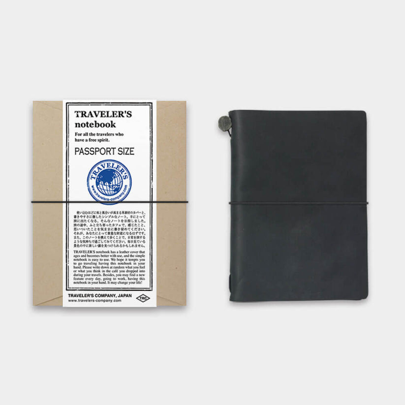 Traveler's Notebook Starter Kit Passport Size - Black