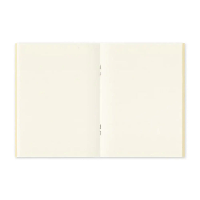 Traveler's Notebook Passport Insert - 013 MD Paper Cream