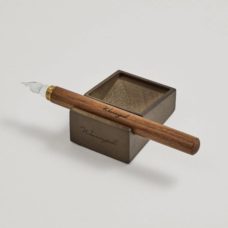 Ink & Pen Rest